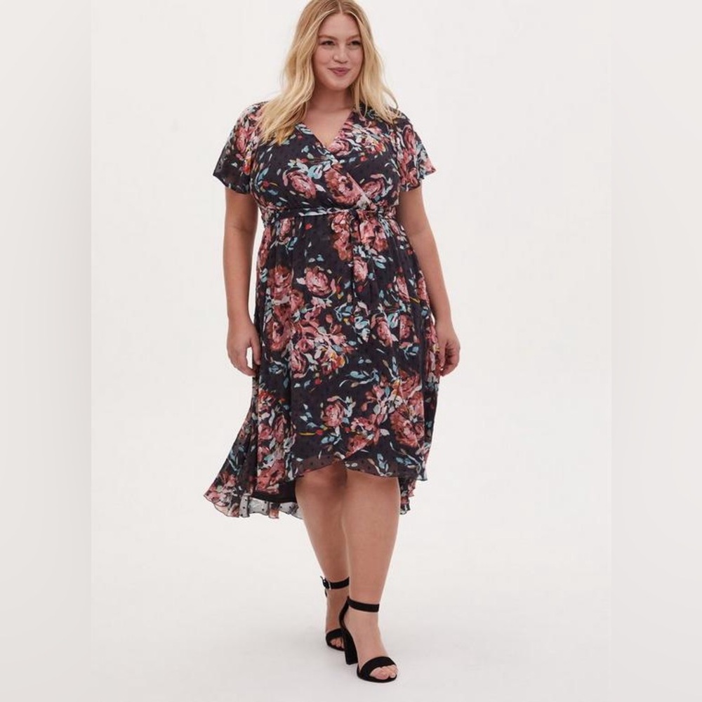 torrid Black Floral Wrap Midi Dress
